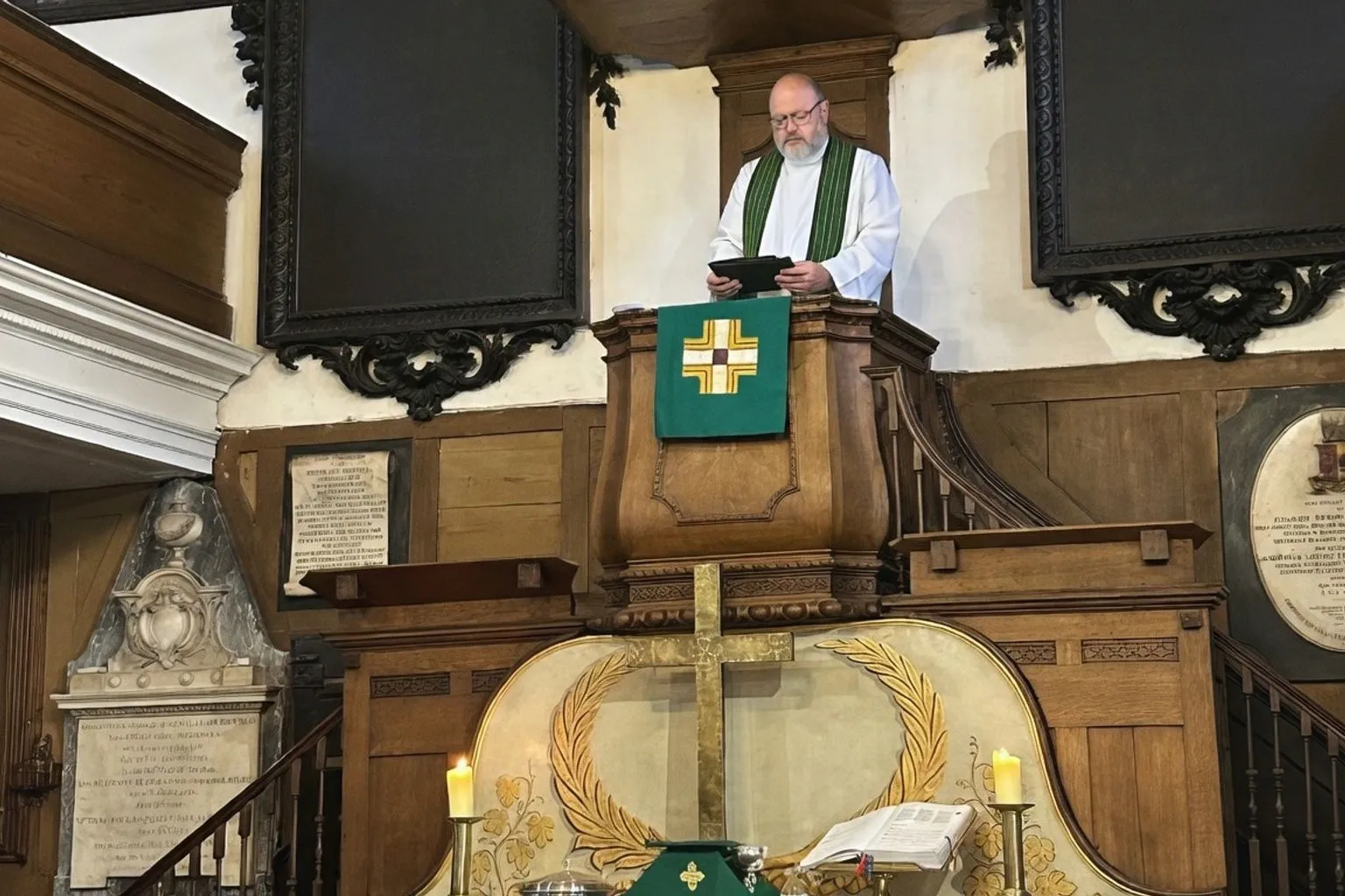 Coordinating Autumn Worship and Community Outreach for Lutheran Congregations