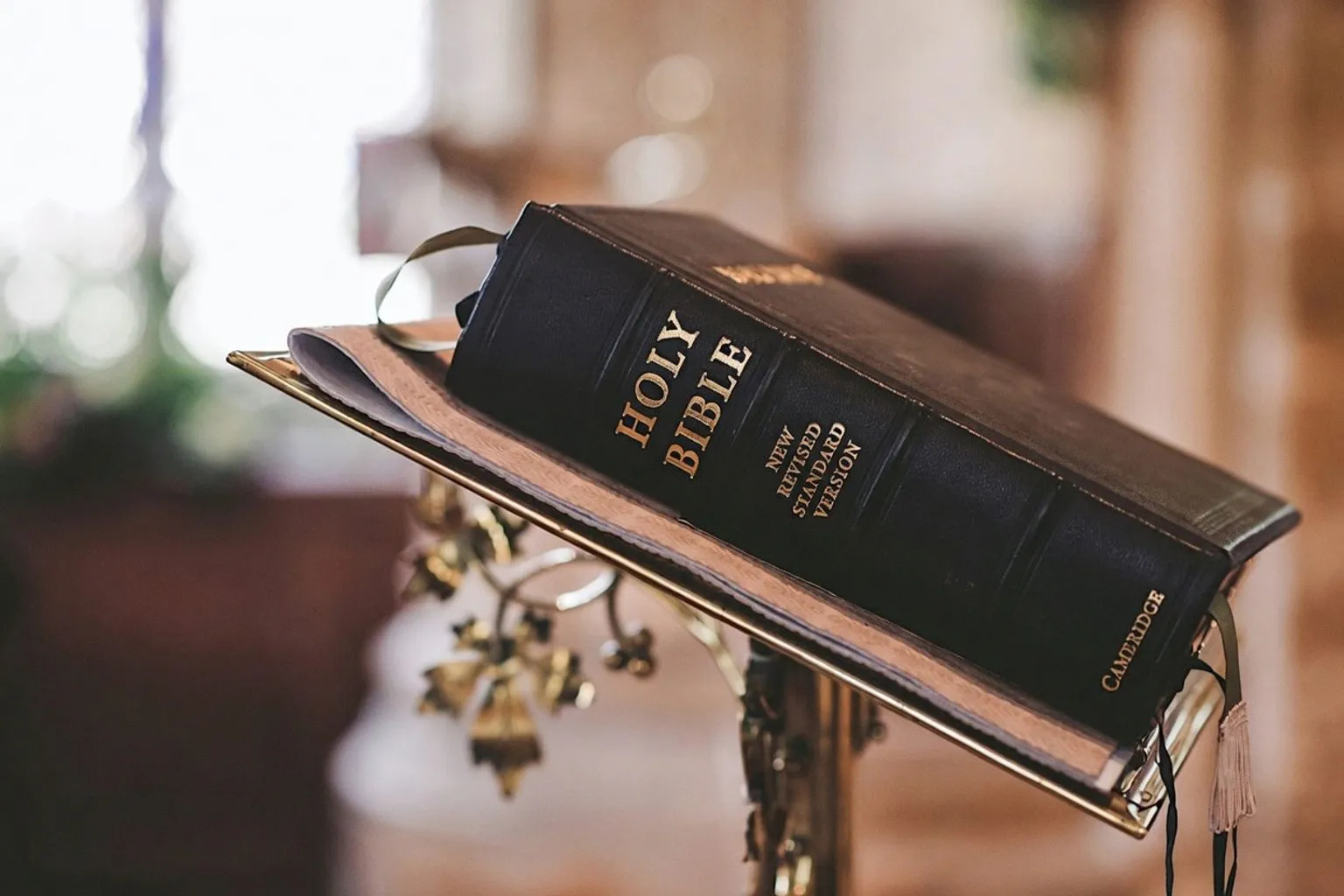 Standardizing Intercessory Prayer in Lutheran Sunday Worship Services