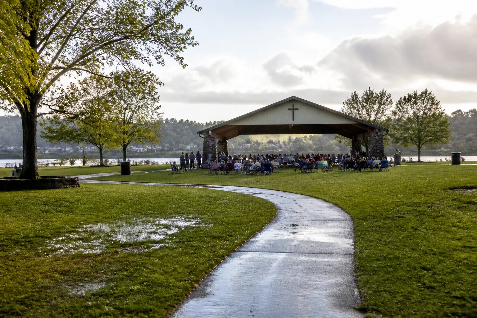 Sunday Worship Patterns and Liturgical Planning in Local Congregations